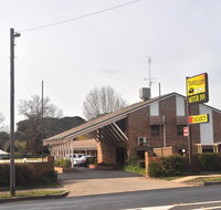 All Travellers Motor Inn - New Castle Holiday
