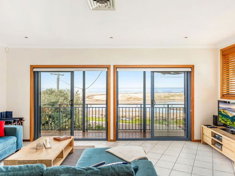 Allure - On Seven Mile Beach Gerroa - New Castle Holiday 2