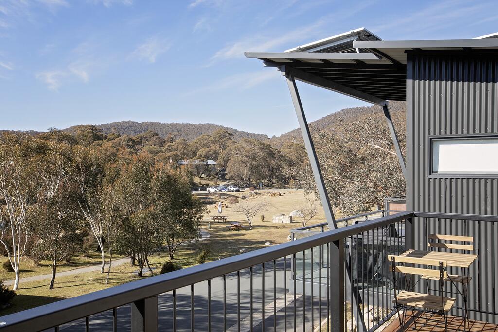 Crackenback NSW New Castle Holiday