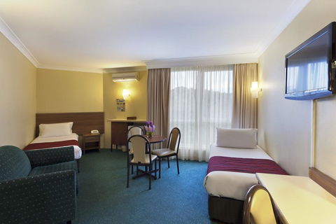 Alpine Motor Inn - New Castle Holiday 1