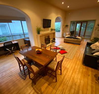 Amazing and big home with view - New Castle Holiday