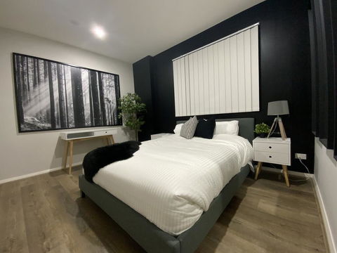 Amazing New Apartment Penrith, Prime Location - New Castle Holiday 1