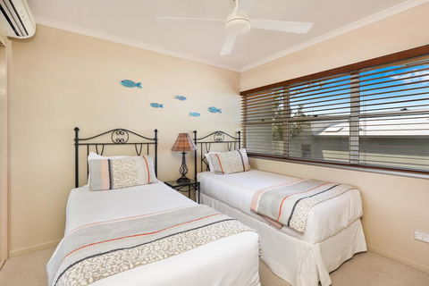 Andari Holiday Apartments - New Castle Holiday 0