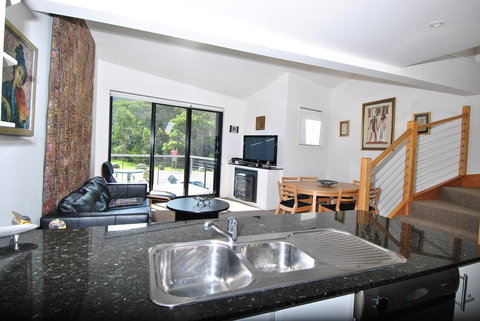 Angala 2 - New Castle Holiday 1