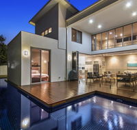 Angourie Beach House  Corporate Boardies - New Castle Holiday