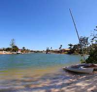 Anjuna 2 - 2 BDRM Budget Stay on Canal - New Castle Holiday