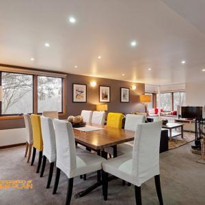 Aosta - New Castle Holiday 3