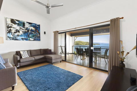 Apartment 27 Shorelines On Hamilton Island - New Castle Holiday 1