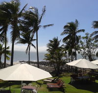 Apartment in Dolphin Heads Resort - New Castle Holiday