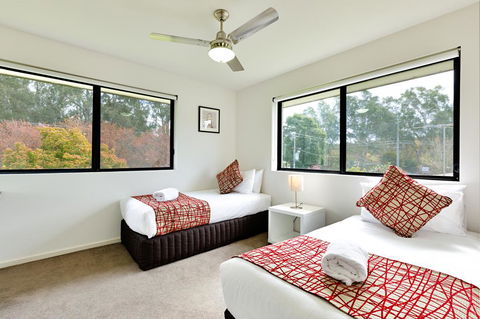 Apex Park Holiday Apartments - New Castle Holiday 3