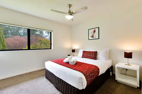 Apex Park Holiday Apartments - New Castle Holiday 2