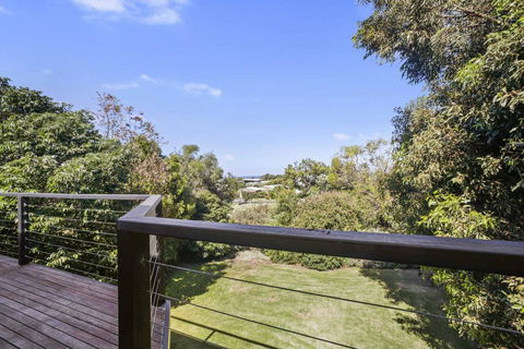 APOLLO BAY HOLIDAY HOUSE - Walk To Beach + Wifi - New Castle Holiday 1