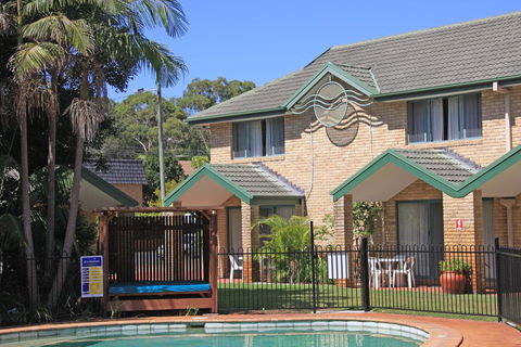 Aqua Villa Holiday Apartments - New Castle Holiday 0