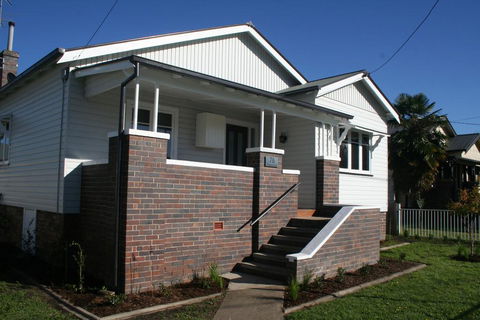 Armidale Executive Accommodation - City Centre - New Castle Holiday 2
