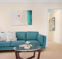Art Deco apartment steps from harbour and beach - New Castle Holiday