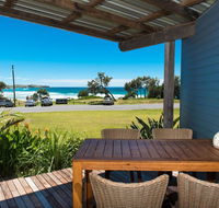 ArtHOUSE Beachfront Accommodation - New Castle Holiday