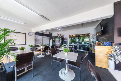 Ascot Budget Inn & Residences - New Castle Holiday 3