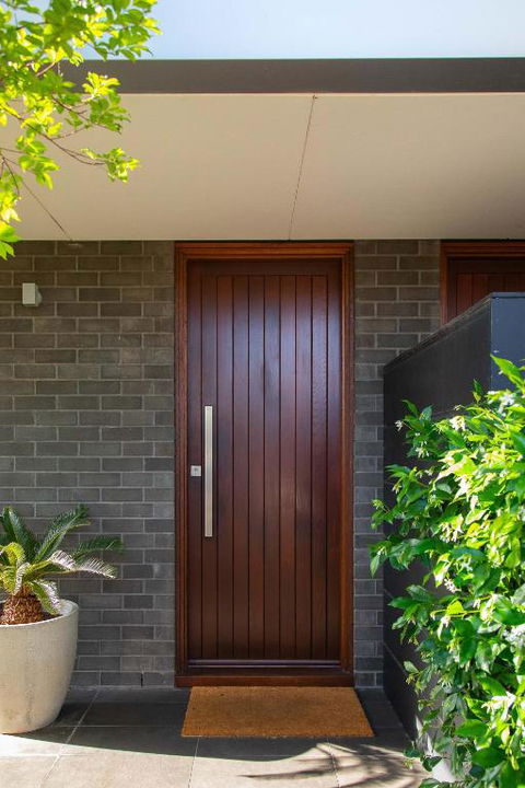 Luxury Norwood Retreat - New Castle Holiday 3
