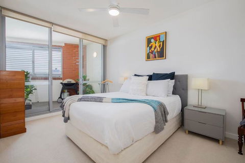 Marketown Maiden - Inner-city Meets Beachside Vibes - New Castle Holiday 0