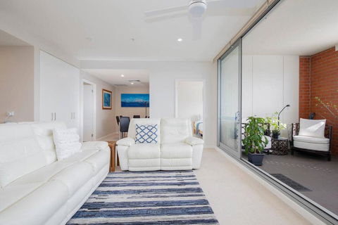Marketown Maiden - Inner-city Meets Beachside Vibes - New Castle Holiday 2