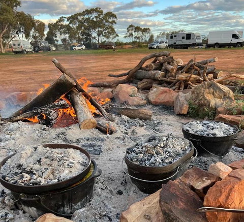 Meralda Station - New Castle Holiday 3