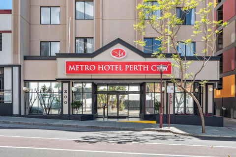 Metro Hotel Perth City - New Castle Holiday 2