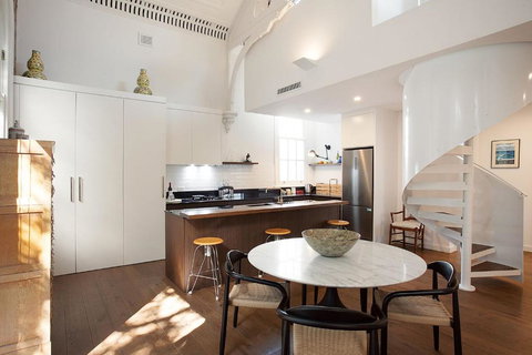 Mezzanine Magic, Bondi Junction - New Castle Holiday 3