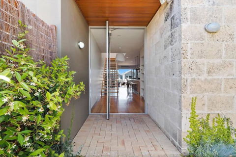 Milieu At Seine - New Castle Holiday 0