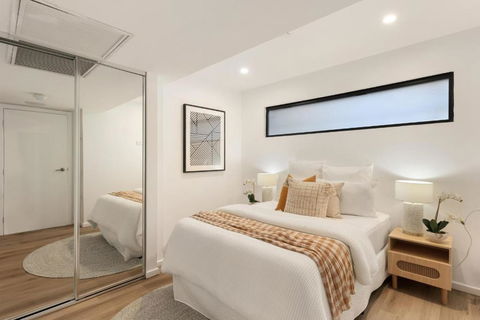 Modern Luxury Gabba Apartment - New Castle Holiday 1