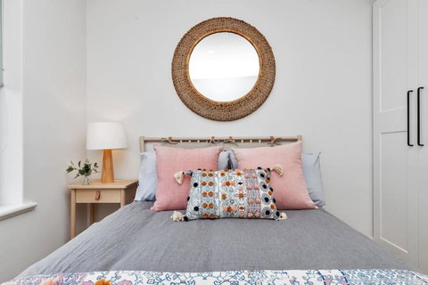 Mint At Sea Mist West Beach - New Castle Holiday 2