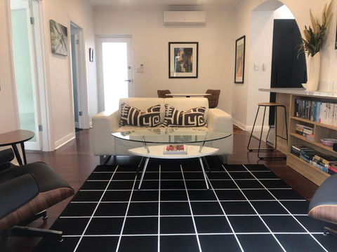 Mintie - New Castle Holiday 1