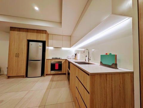 Modern 2 Bedroom Apartment Close To All Amenities! - New Castle Holiday 2