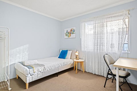 Modern Private Single Room - Centrally Located At Liverpool - Shared Bathroom - New Castle Holiday 0