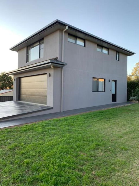 Modern Studio With Fabulous Views - New Castle Holiday 3