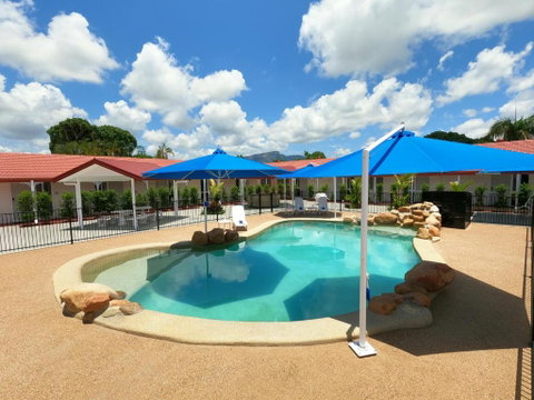 Monte Carlo Motor Inn - New Castle Holiday 0