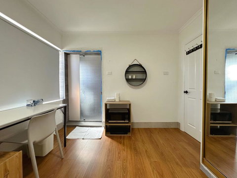 Montrose Double Bed Room Close To City - New Castle Holiday 0