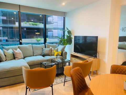 Moody Moon Apartment @ Sky Garden - Glen Waverley - New Castle Holiday 2