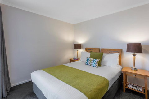 Nesuto Chippendale - New Castle Holiday 3