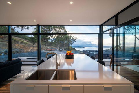 Mountain Top Snug, House Itas - New Castle Holiday 2