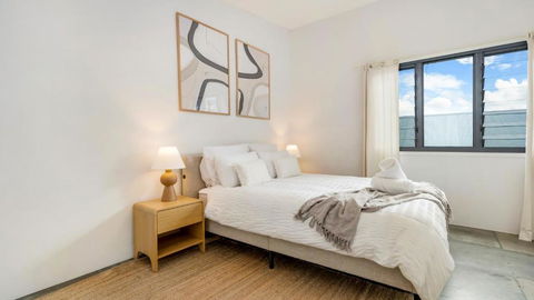 Mullum Haven 3 - Central & Stylish Townhouse - New Castle Holiday 1