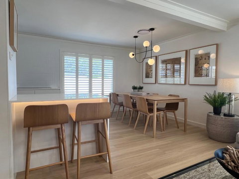 Narrandera Retreat - New Castle Holiday 3