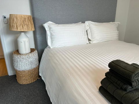 NEW BOUTIQUE 1bd Apt - New Castle Holiday 3