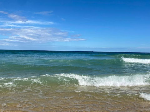 NEW Upmarket OCEAN 3Bed 2Bath Unit - 250m 2 BUDDINA BEACH! - New Castle Holiday 0