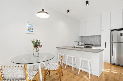 NEWLY RENOVATED LARGE 3.5 BDRM HOUSE! BEST OF MELB - New Castle Holiday 2