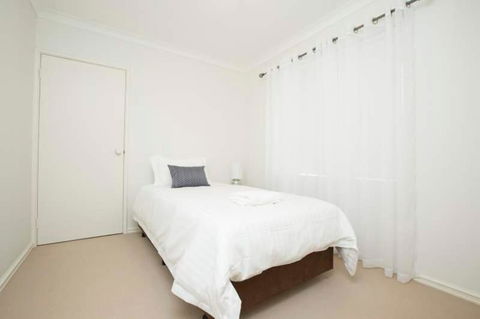 Mt Pleasant Short Stay - New Castle Holiday 2