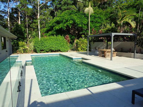 Noosa Buoys - New Castle Holiday 0
