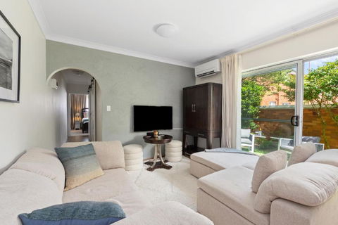 Northern Beaches Garden Hideaway - New Castle Holiday 0