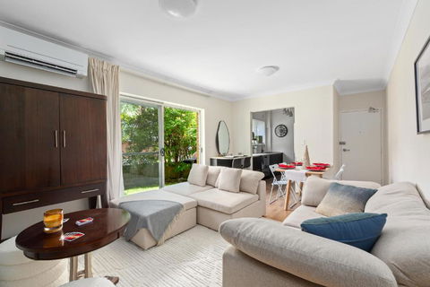 Northern Beaches Garden Hideaway - New Castle Holiday 3