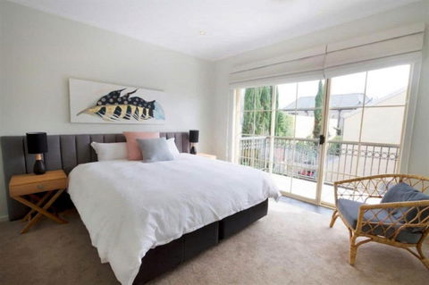 Norwood Saltbush Retreat With Wifi - New Castle Holiday 2