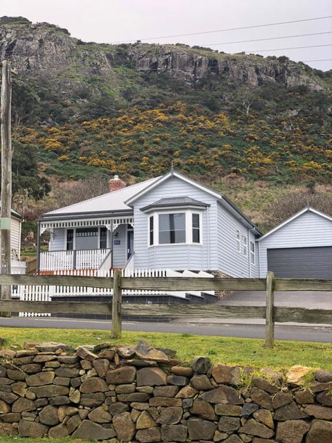 Number 10 -Queen Room With B/fast - New Castle Holiday 1